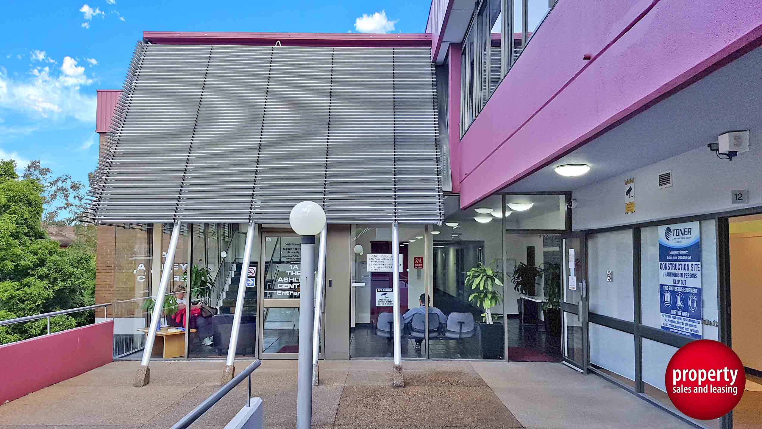 Rent Reduced Well presented suite within medical building close to