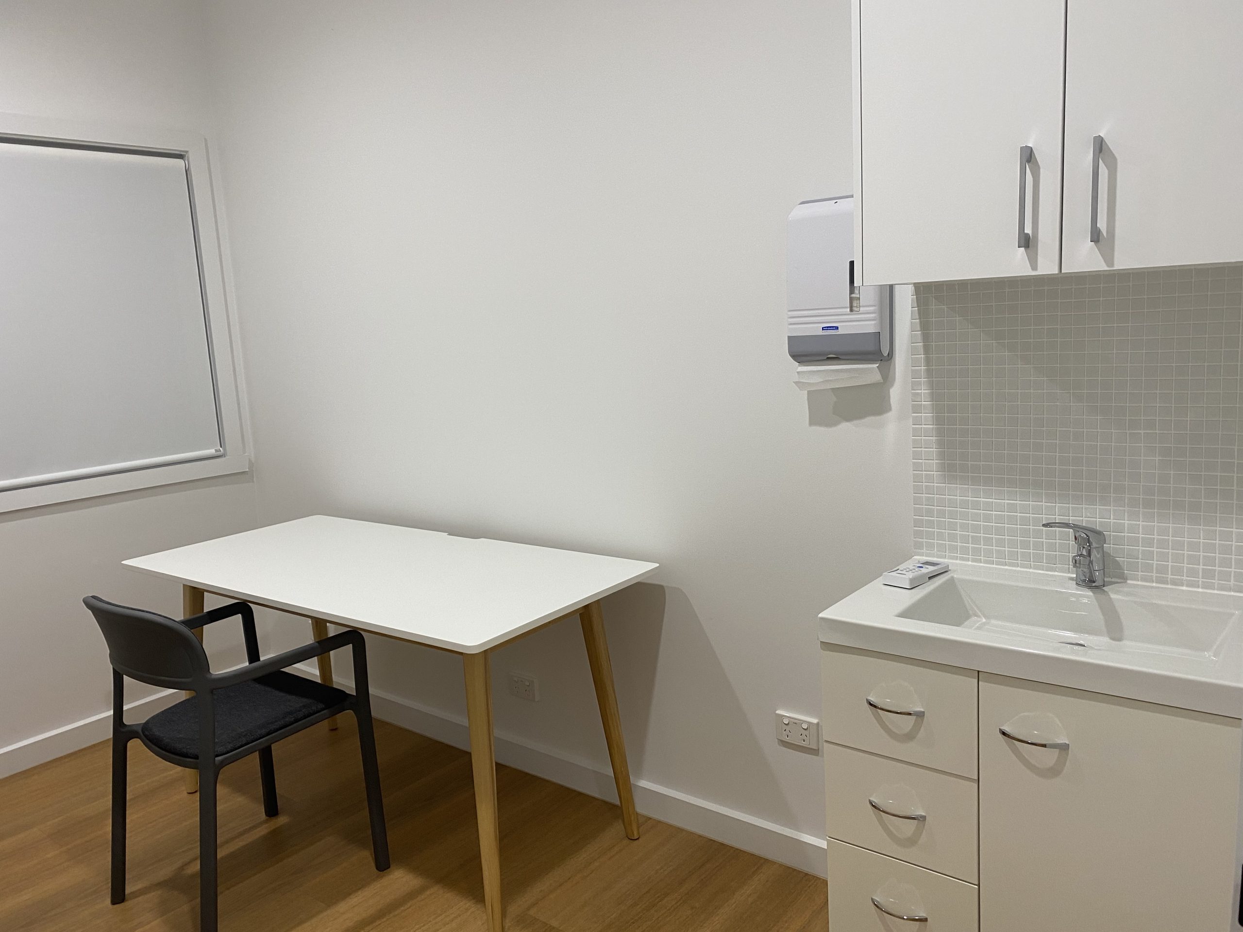 Room for Rent in established specialty Frankston Medical Clinic – would suit Allied Practitioner