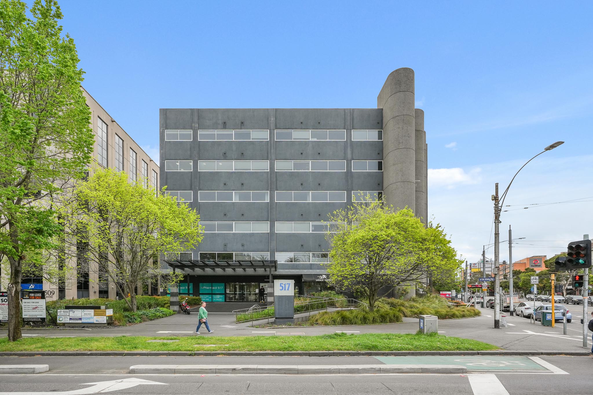 Refurbished Medical / Office Suites in Prime Location